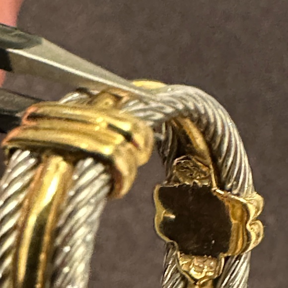 David Yurman Silver and Gold Cable Ring - Picture 6 of 7